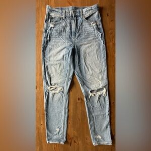 American Eagle Outfitters Mom Jean - Ripped, Light Wash